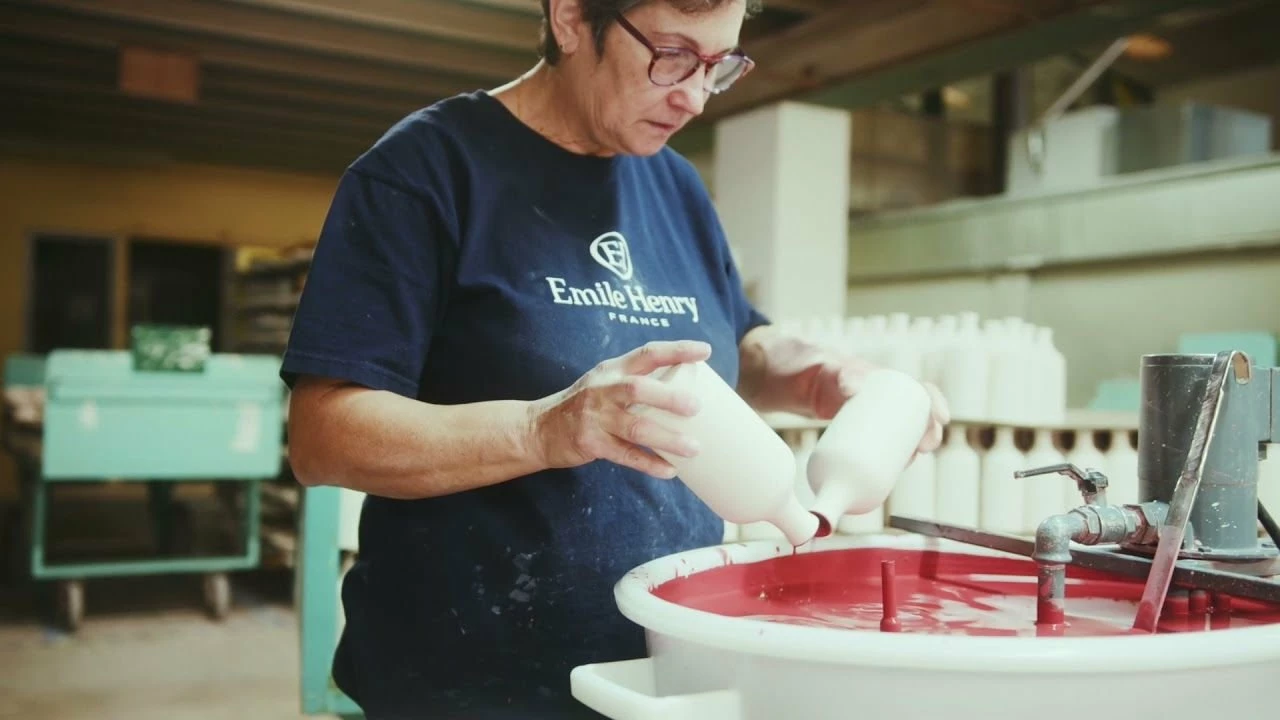 Emile Henry 6-Quart Sublime Stewpot | Graphite 7 Emile Henry 6-Quart Sublime Stewpot | Graphite - Image 5