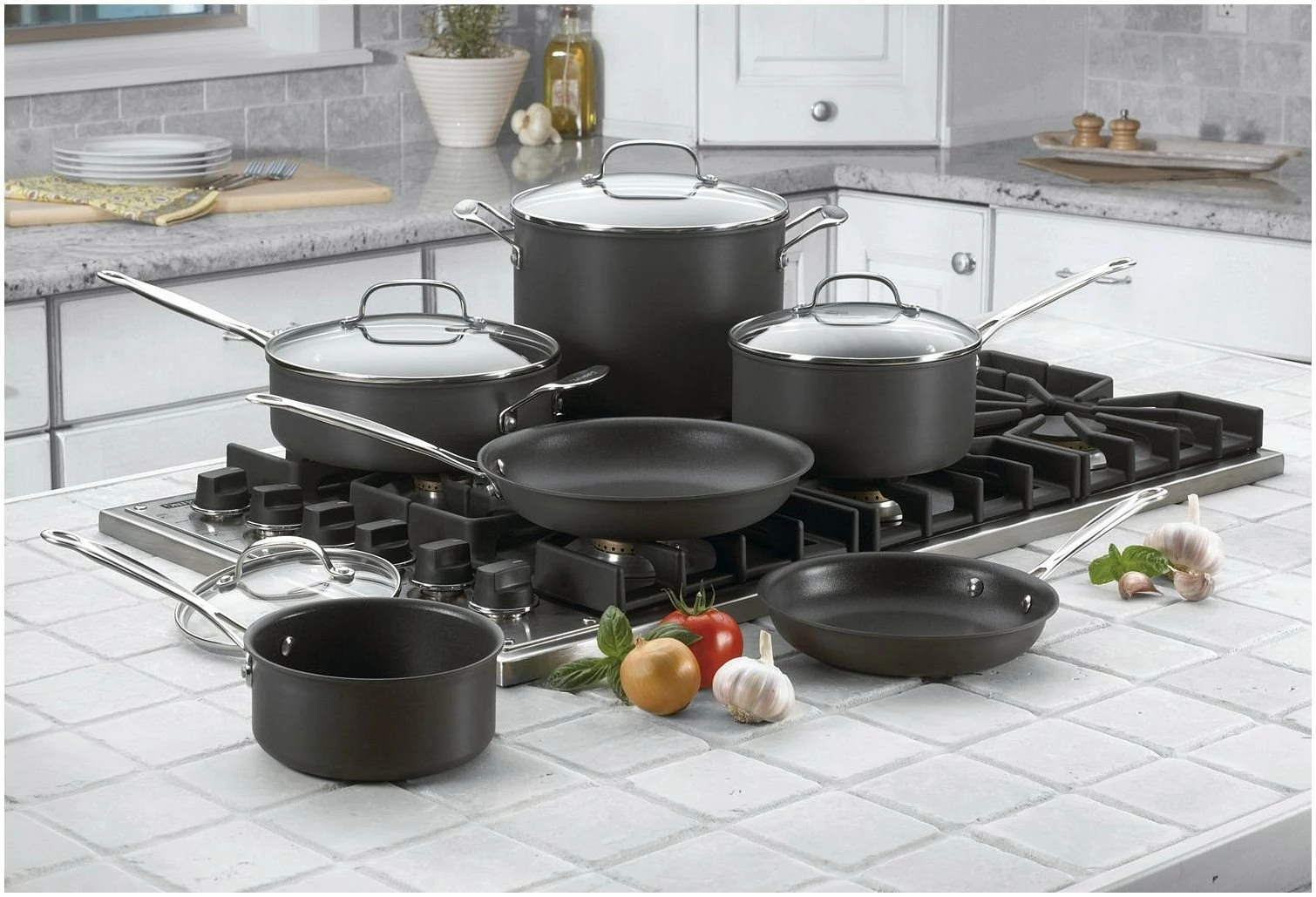 Cuisinart Chef's Classic Hard Anodized Nonstick Cookware Set | 10-Piece 4 Cuisinart Chef's Classic Hard Anodized Nonstick Cookware Set | 10-Piece - Image 2