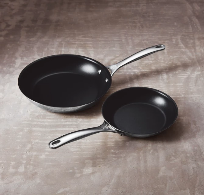 Le Creuset 2-Piece Nonstick Stainless Steel Fry Pan Set (8" & 10") 4 Le Creuset 2-Piece Nonstick Stainless Steel Fry Pan Set (8" & 10") - Image 2