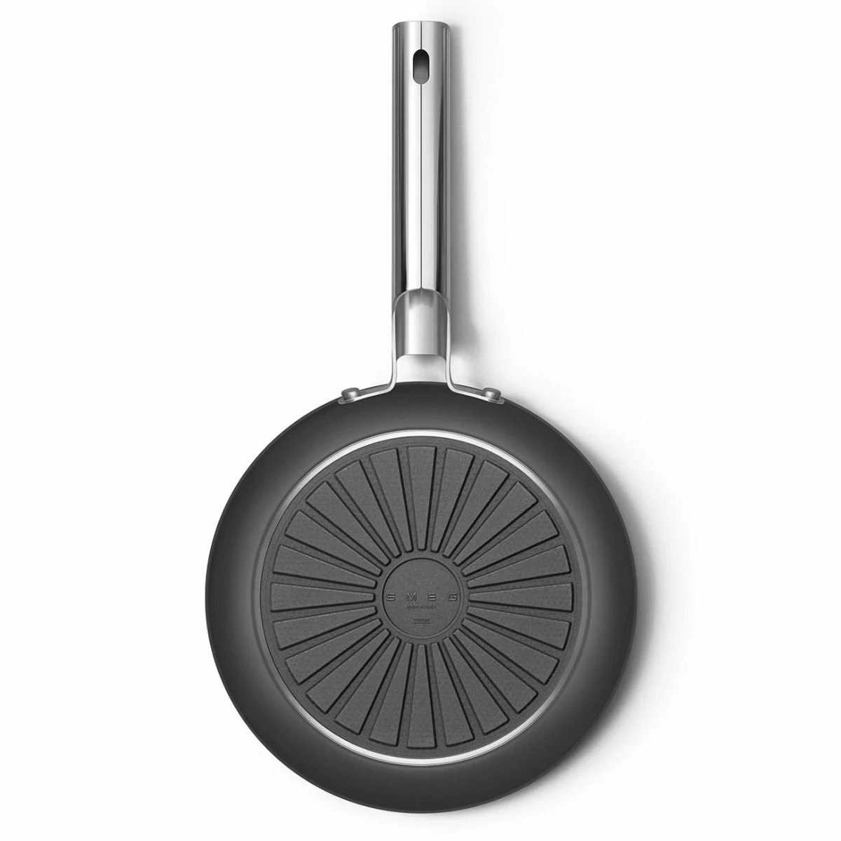 SMEG 9.5" Nonstick Fry Pan | Black 6 SMEG 9.5" Nonstick Fry Pan | Black - Image 4