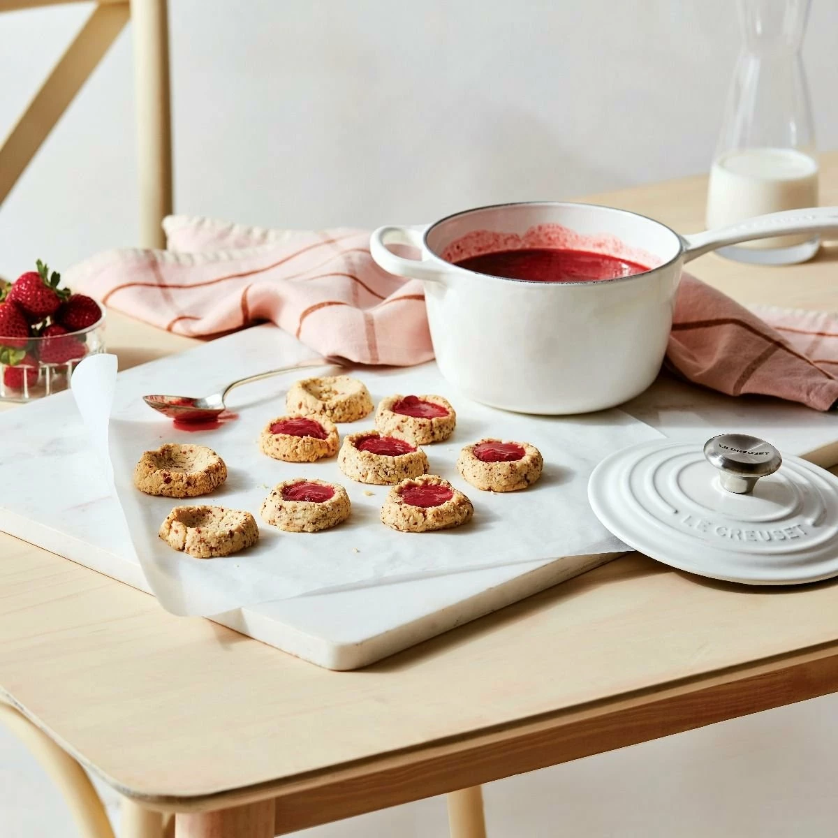 Le Creuset 1.75 Qt. Signature Enameled Cast Iron Saucepan With Stainless Steel Knob | White 4 Le Creuset 1.75 Qt. Signature Enameled Cast Iron Saucepan With Stainless Steel Knob | White - Image 2