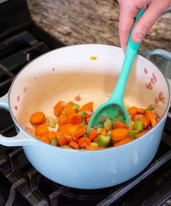 Le Creuset 4.5 Qt. Round Signature Dutch Oven With Stainless Steel Knob | Sea Salt -Cookware Sets Shop gift guide images smaller 0061 gift guides 2022 2595