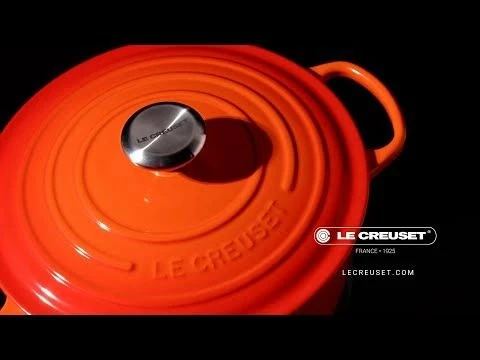 Le Creuset 1.75 Qt. Signature Enameled Cast Iron Saucepan With Stainless Steel Knob | Sea Salt 9 Le Creuset 1.75 Qt. Signature Enameled Cast Iron Saucepan With Stainless Steel Knob | Sea Salt - Image 7