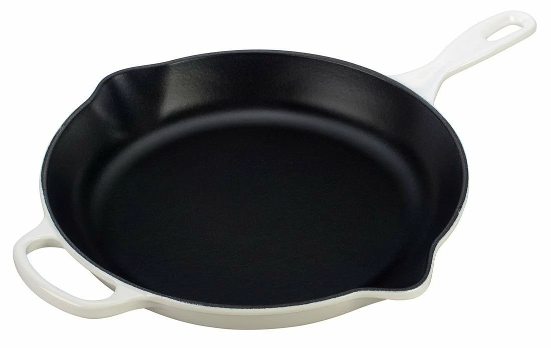 Le Creuset 11.75" Signature Enameled Cast Iron Skillet | White 3 Le Creuset 11.75" Signature Enameled Cast Iron Skillet | White