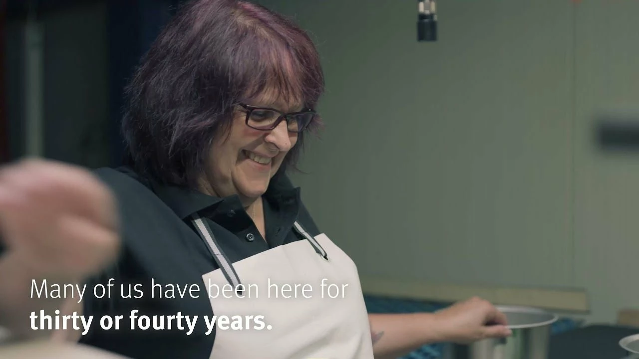 Fissler Universal Splatter Shield With Integrated Holder 8 Fissler Universal Splatter Shield With Integrated Holder - Image 6