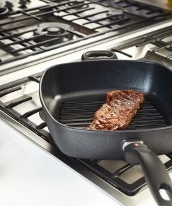 Swiss Diamond | XD Deep Square Grill Pan - 11" X 11" 8 Swiss Diamond | XD Deep Square Grill Pan - 11" X 11" -Cookware Sets Shop pan3