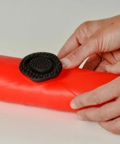 Charles Viancin Poppy Silicone Lid - Medium 9" 9 Charles Viancin Poppy Silicone Lid - Medium 9" -Cookware Sets Shop poppy lid rolling 1