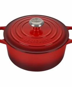 Le Creuset 4.5 Qt. Round Signature Dutch Oven With Stainless Steel Knob | Cerise/Cherry Red