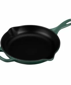 Le Creuset 9" Signature Enameled Cast Iron Skillet | Artichaut