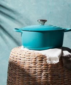 Le Creuset 5.5 Qt. Round Signature Cast Iron Dutch Oven With Stainless Steel Knob | Caribbean Blue 15 Le Creuset 5.5 Qt. Round Signature Cast Iron Dutch Oven With Stainless Steel Knob | Caribbean Blue -Cookware Sets Shop rs14417 rs8902 180820 lecreuset caribbeanrdo 0089 ss