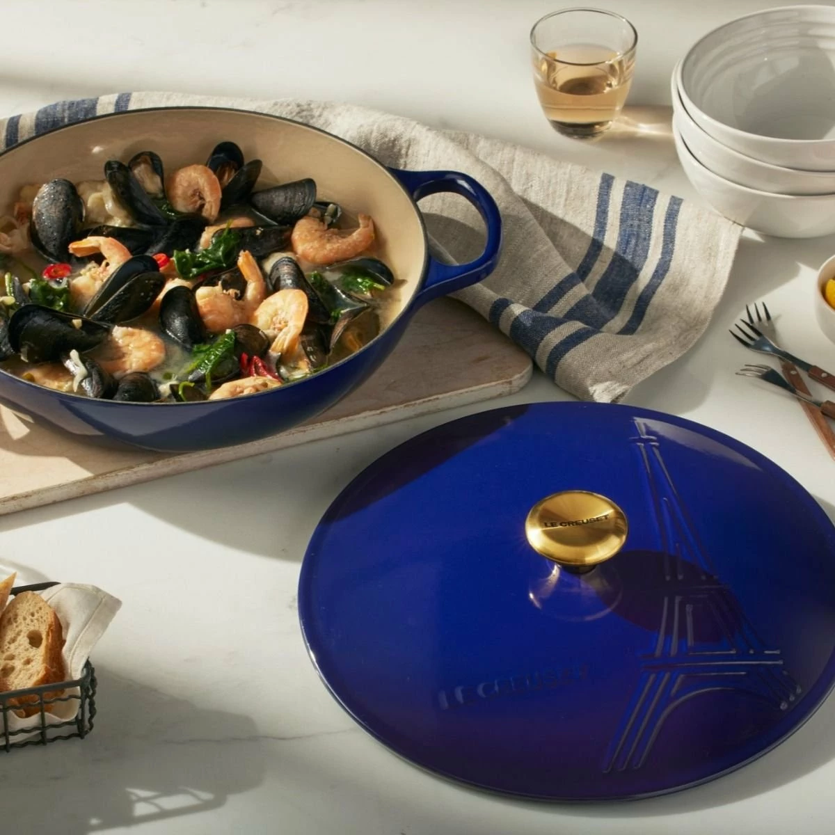Le Creuset 3.5Qt Signature Braiser Eiffel Tower Collection | Indigo 7 Le Creuset 3.5Qt Signature Braiser Eiffel Tower Collection | Indigo - Image 5