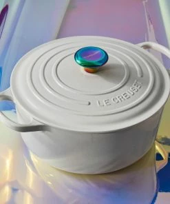 Le Creuset Signature Iridescent Knob | Large 12 Le Creuset Signature Iridescent Knob | Large -Cookware Sets Shop rs18316 221017 lecreuset whiterdo square ret lpr