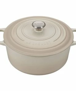 Le Creuset 7.25 Qt. Round Signature Dutch Oven With Stainless Steel Knob | Meringue White