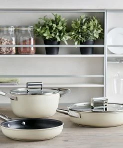 SMEG 4 Qt. Nonstick Deep Pan With Lid | Cream 12 SMEG 4 Qt. Nonstick Deep Pan With Lid | Cream -Cookware Sets Shop smeg cookware cream 1