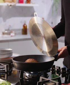 Fissler Universal Splatter Shield With Integrated Holder 10 Fissler Universal Splatter Shield With Integrated Holder -Cookware Sets Shop splatter3