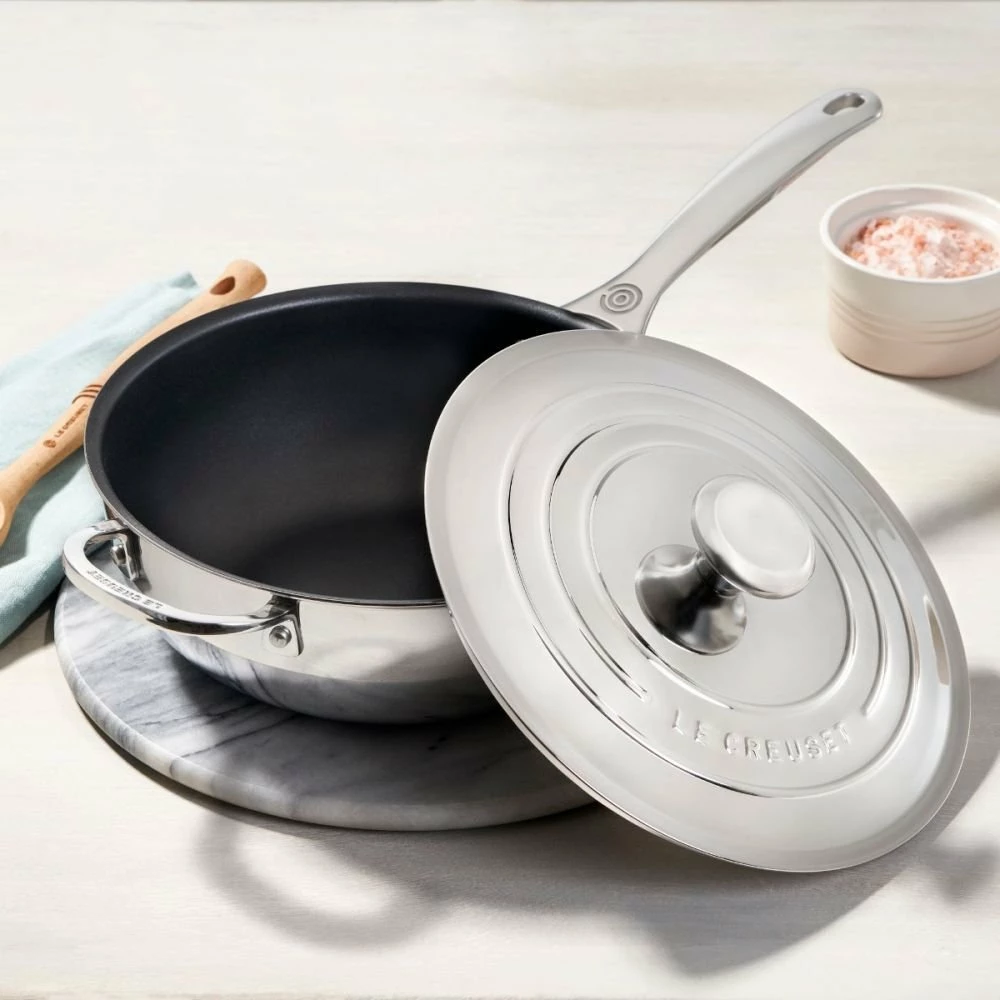 Le Creuset 3.5 Qt. Nonstick Saucier Pan | Stainless Steel 5 Le Creuset 3.5 Qt. Nonstick Saucier Pan | Stainless Steel - Image 3