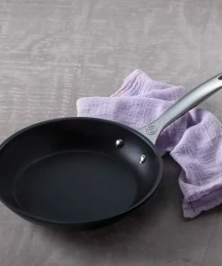 Le Creuset 8" Fry Pan | Toughened Nonstick Pro -Cookware Sets Shop tnsp2200b 1