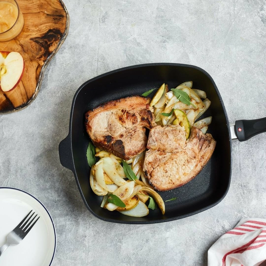 Swiss Diamond | XD Square Sauté Pan With Lid - 11" X 11" (5.3 Qt.) 4 Swiss Diamond | XD Square Sauté Pan With Lid - 11" X 11" (5.3 Qt.) - Image 2